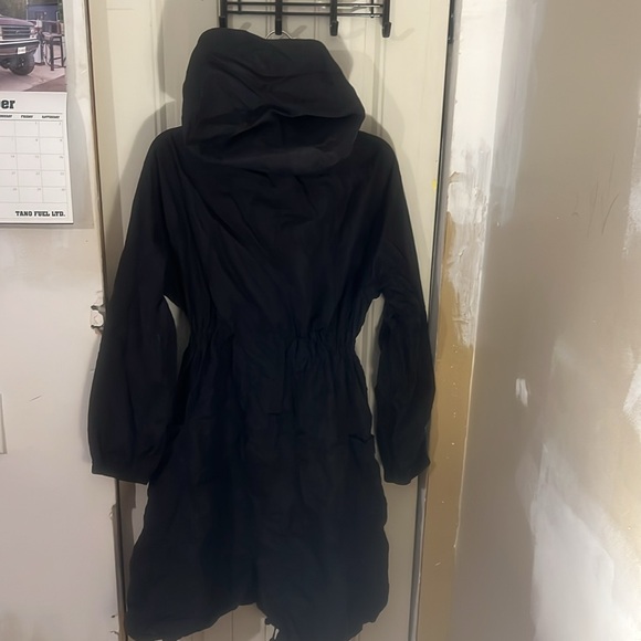 Lululemon Lightweight Woven Long Jacket - Picture 4 of 5